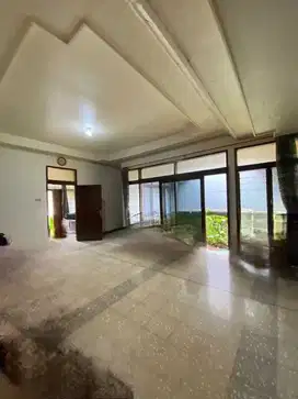 Rumah Luas Hook Nyaman Strategis di Turangga Bandung