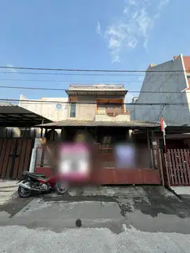 Dijual rumah cocok untuk kos-kosan di Kelapa Gading