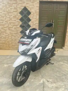 Dijual Vario 150 LED OLD 2018 Mentah