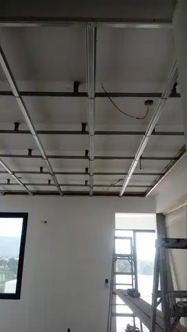 Tukang Pasang Plafon Partisi Jasa Wall Moulding Sekat PVC GRC Gypsum