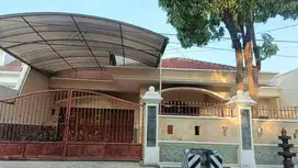 RUMAH MANYAR KARTIKA PERUM FAVORITE, LOKASI TIDAK BANJIR