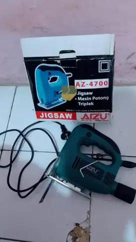 Dijual mesin potong triplek merek aizu harga Rp.125.000 nego