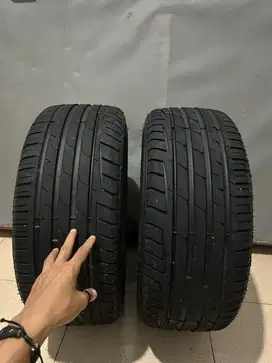 Dijual 2buah ban forceum 205/45/R17 bekas seminggu pakai
