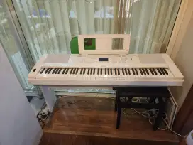 Piano listrik yamaha