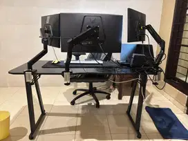 Dijual 2 Monitor Gaming LG UltraGear 24” – 2023 & 2024