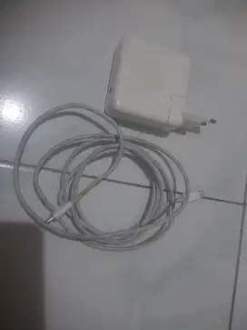 Charger Macbook Type C 61W