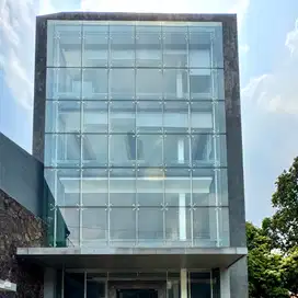 Jual Rugi Bawah NJOP Gedung Bagus +Gudang Luas 4 Lt di Fatmawati Raya