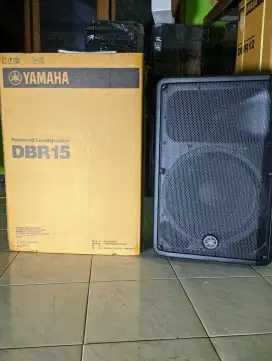 Yamaha DBR15  1unit like new