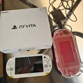 Ps Vita Slim Lime Green 128GB FULL GAMES
