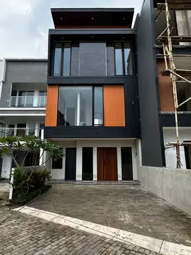 Rumah dalam townhouse premium cilandak selangkah ke citos
