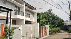 Jual rumah baru 2 lantai di Jl.H.Dimun, Dekat kolam Paragon, Cilodong