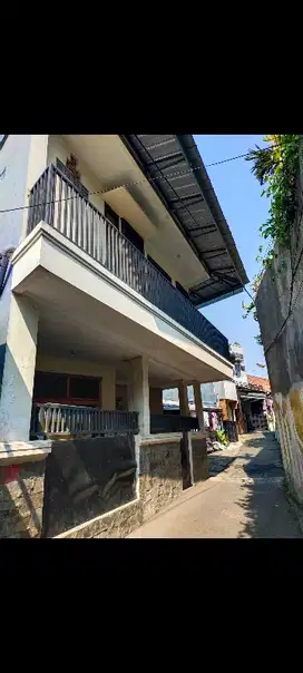Rumah Samping Villa Duta