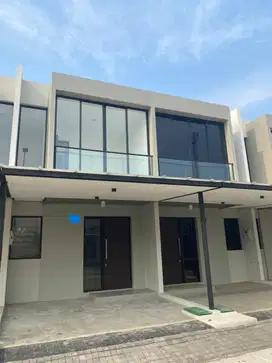 DIJUAL MURAH RUMAH PIK 2 MILENIAL 4,5X10 2 LANTAI UNFURNISHED