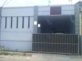 Dijual Cepat Rumah 2 Lantai  Di Harapan Indah Bekasi