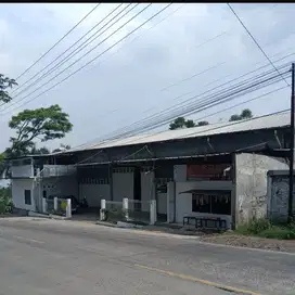 Dijual Cepat Gudang dan Lapangan Futsal di Sukabumi-Cianjur