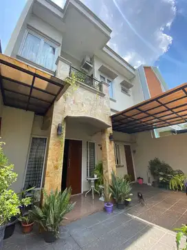 FULL FURNISHED Rumah Cantik di Kavling AL Duren Sawit