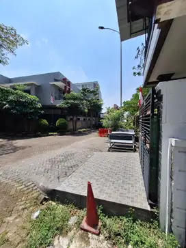 Dijual Rumah di Banjar Wijaya depan Taman