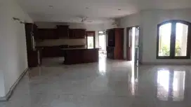 Dijual Rumah Mewah di Pondok Indah, Lingkungan Aman dan Nyaman