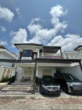 dijual villa modern lantai 2  kesiman denpasar timur