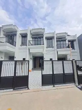 Rumah Dijual 2 Lantai Dekat GOR Kota Depok GDC