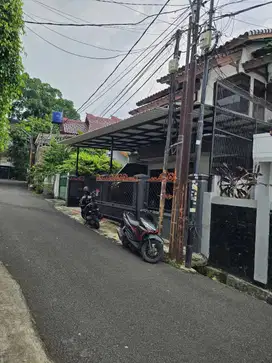 FOR RENT RUMAH SIAP HUNI DI AREA SENOPATI KEBAYORAN BARU JAKARTA SELAT