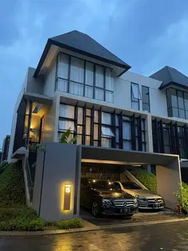 Disewakan rumah siah huni full furnish DI SERENIA HILLs