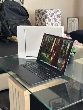 MacBook Air 2024 M3 13 inch 8/256