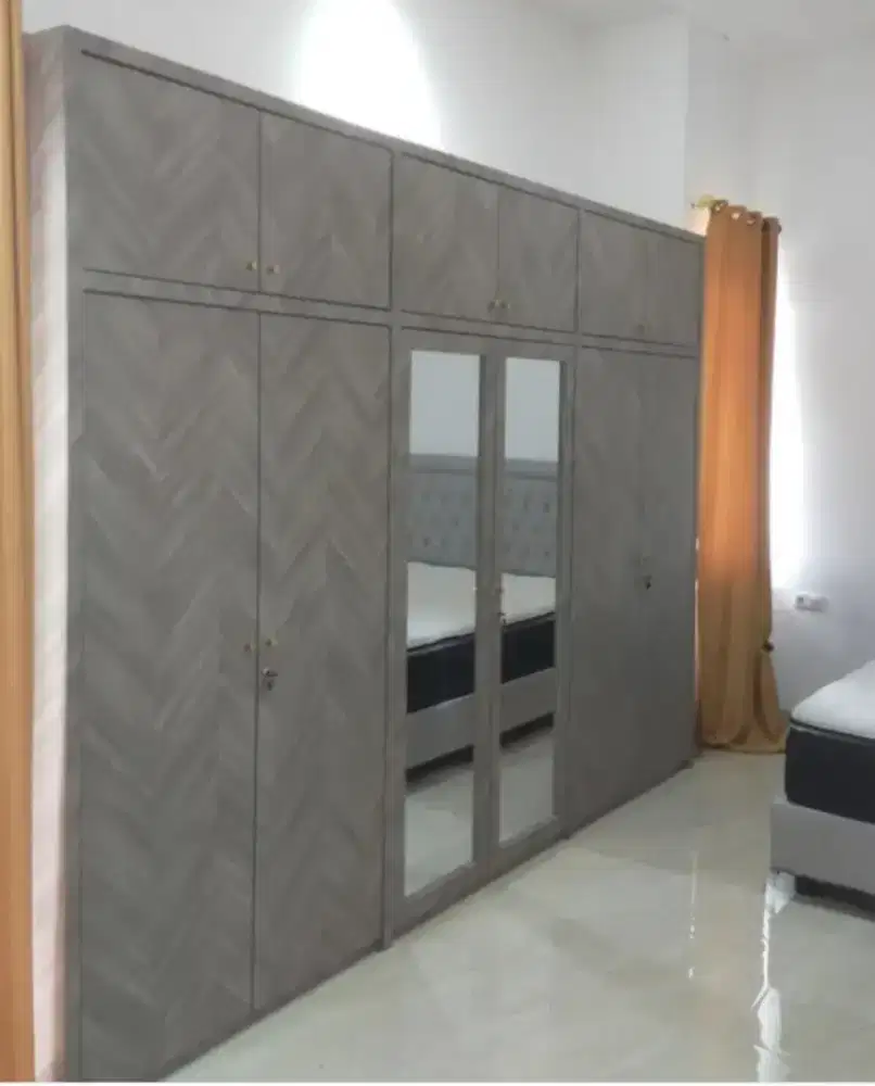 Lemari Baju Khusus Tempahan