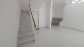 Jual Rumah 2 tingkat dalam komplek nyaman bsd tangerang selatan