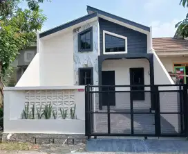 RUMAH CANTIK FULL RENOV SEMI FURNISHED