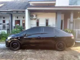 Toyota vios limo 2011 ( siap gas )