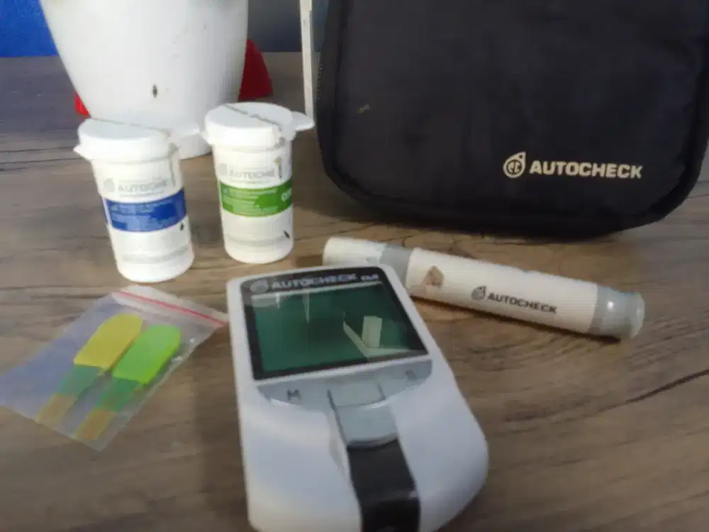 Alat Cek Gula Darah, Kolesterol dan Asam Urat Auto check 3in1 fullset