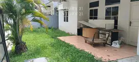 Rumah Hitung Tanah Lingkungan Nyaman Di Pulomas Barat S7535