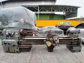 LATHE MACINE DAINICHI type DLG-SH, Mesin Bubut Jepang