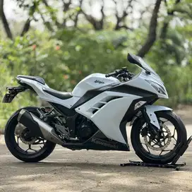 KAWASAKI NINJA 250 FI OLD PUTIH 2013 PAJAK HIDUP KM 5K FULL MULUS