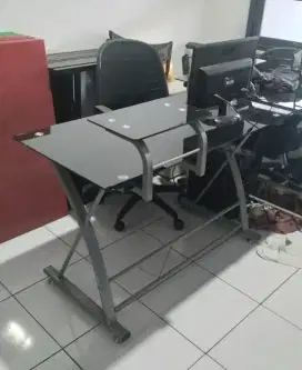 Dijual Meja Kerja Kaca informa