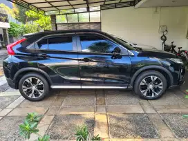 Mitsubishi Eclipse Cross 1.5 Ultimate AT tahun 2020 warna Hitam