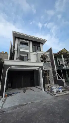 Dijual Rumah Citraland American Style 
*Cluster Citraland Sby Barat