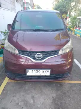 Dijual Nissan evalia 1500 cc matic 2012