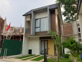 Rumah 2 lantai 3 kamar tidur Dekat Pintu Tol Pamulang Ciputat