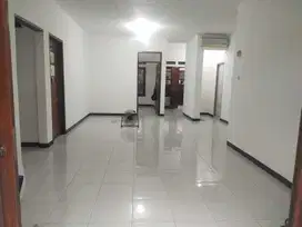 Rumah Luas Nyaman Siap Huni di Kopo Permai Bandung