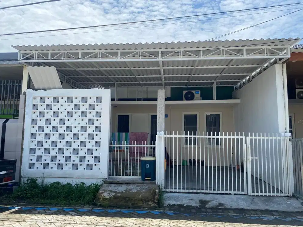 DIKONTRAKKAN RUMAH TERMASUK PERABOT