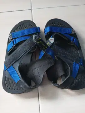 Sandal gunung bisa buat cewe ato cowo
