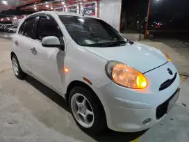 Nissan March XS Putih 2012 Matic Istimewa