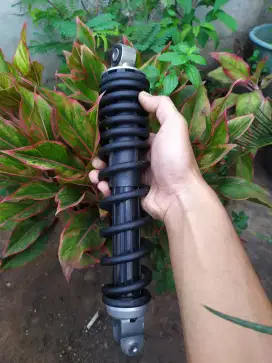 Shok belakang beat fi ori copotan