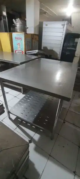 Dijual meja stainless