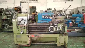 LATHE MACHINE VICTOR type 500EX1000. Mesin Bubut merek Taiwan