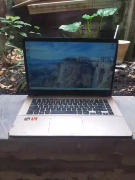Laptop asus vivobook