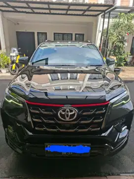 Dijual Fortuner VRZ 2021 Mulus terawat KM Rendah