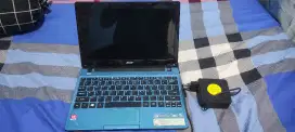 Acer aspire one